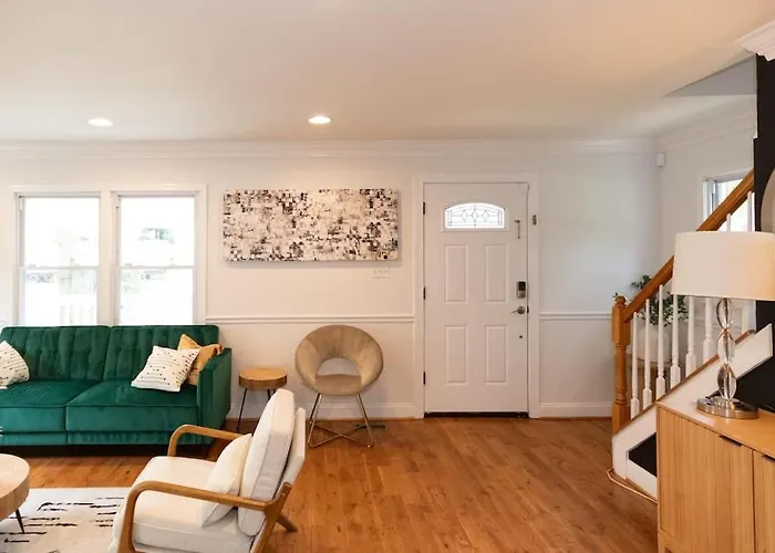Takoma Park Home ~ 6 Mi To The National Mall!